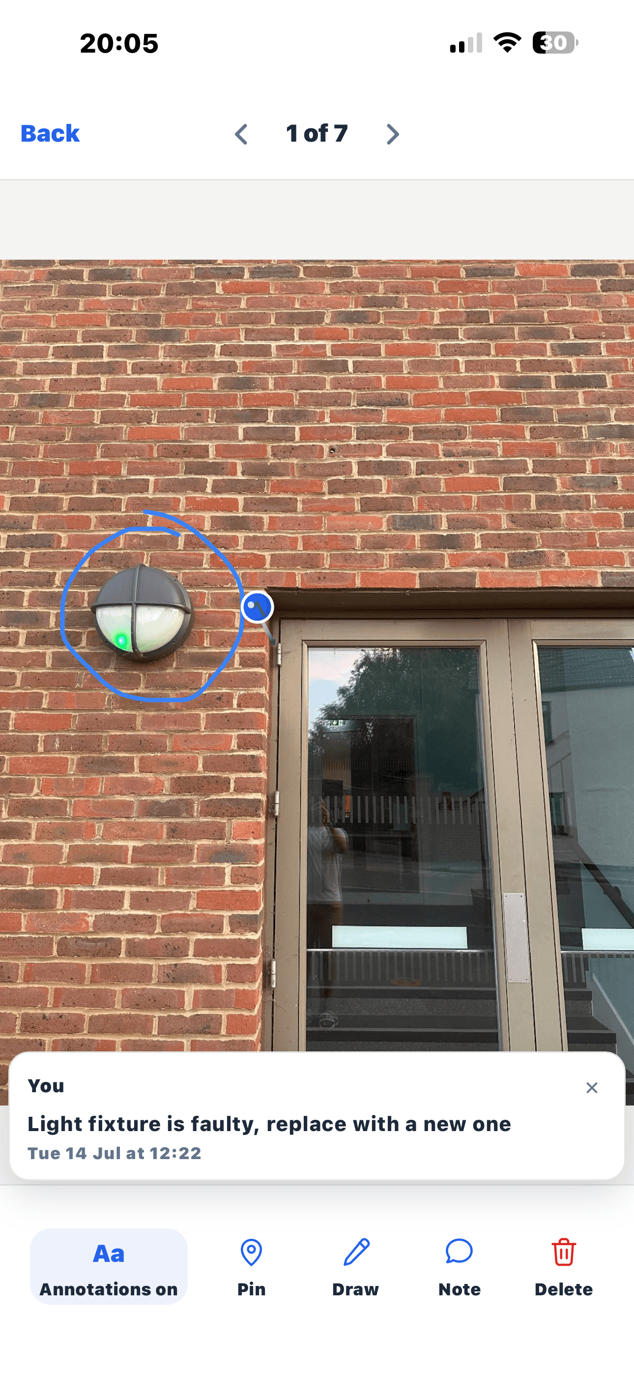 EasyFlow photo evidence screen with an annotated site light fitting